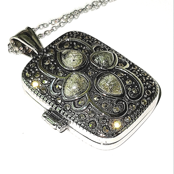 NEW! Malagasy Labradorite & Swiss Marcasite Pendant in Black Oxidized Stainless - Picture 2 of 15